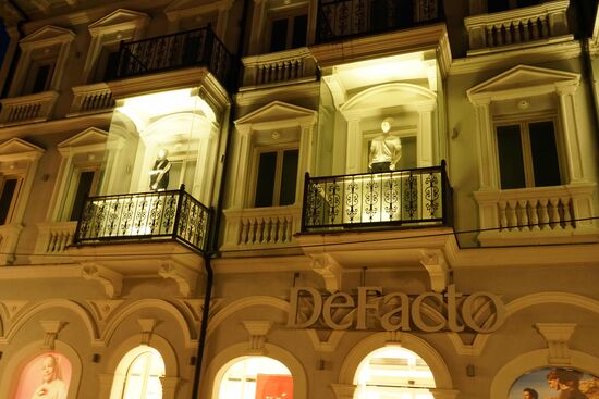 aufwändige Schaufenstergestaltung