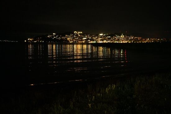 bei nächtlicher Beleuchtung