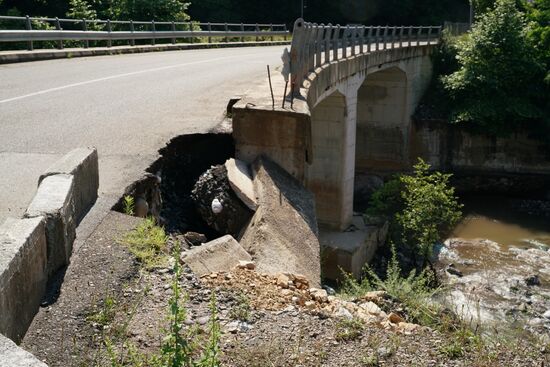 erste Maßnahmen nach dem Straßenabbruch