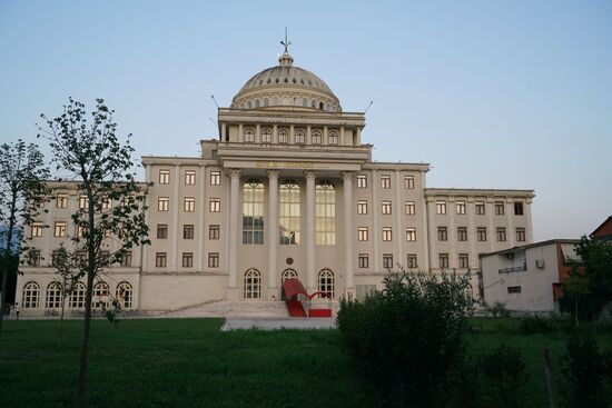 die ehemalige private Universität ist heute das Hotel "Colombo"