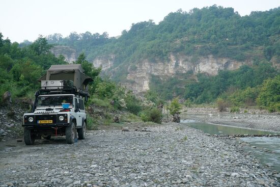 Alain und Katinka aus Holland mit ihrem Land Rover