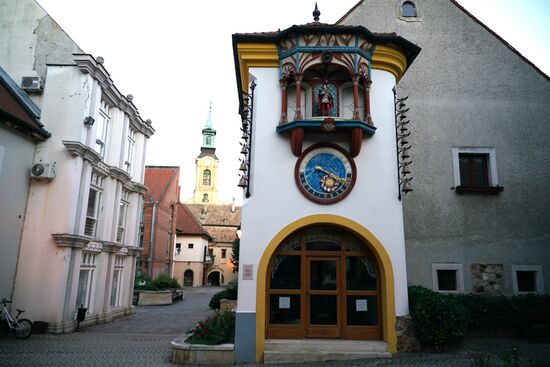 das Uhrenhaus mit Glockenspiel