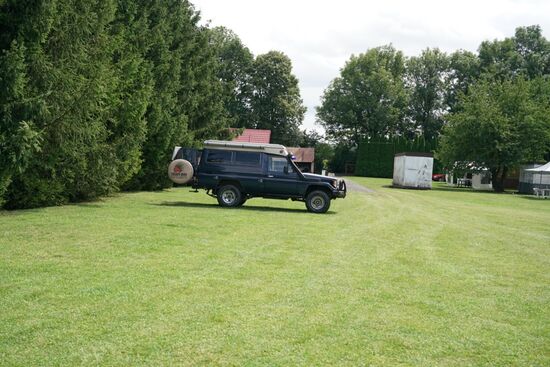 Bade- und Campingplatz an der Eger.
Wir sind also im Egerland