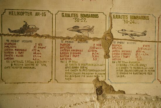 Ausschnitt aus den Flugzeugmotiven auf der gegenüberliegenden Seite