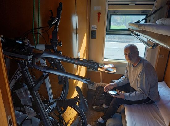 Günther im Schlafwagen