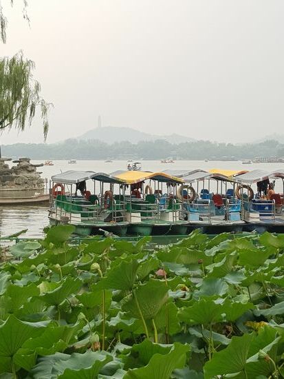 Entlang des Ufers des Kunming-Sees