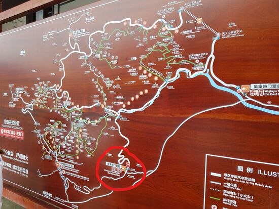 Karte am Zimugang-Parkeingang (Standort rot eingekreist)
