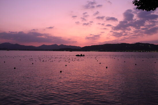 Sonnenuntergang am Westsee in Hangzhou