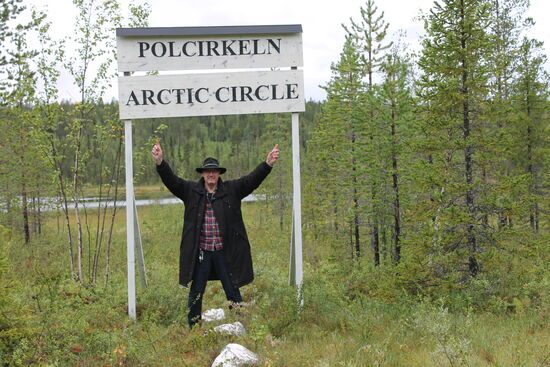 .aber auch ein wenig abseits, wo die Samis den Ort markiert haben.