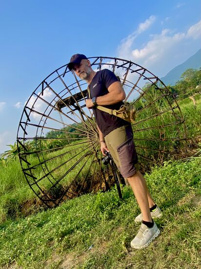 ein Wasserrad das dafür sorgt das die Reisfelder immer mit ausreichend Wasser versorgt sind