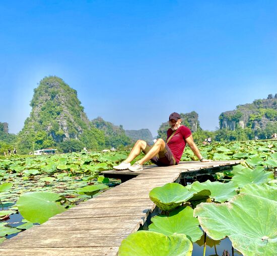 der „Froschkönig „
mitten im Seerosenfeld