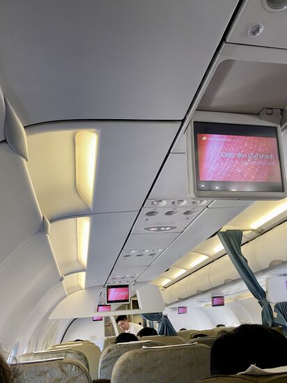 Vietnam Airline, sehr sehr nett und überpünktlich 