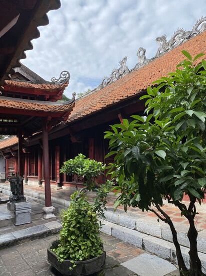 hier wurde gedacht, gelehrt und geschrieben