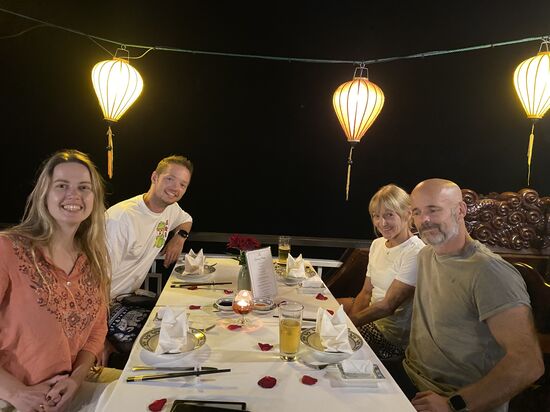 Abschiedsessen in der Bai Tu Long mit unseren Boots-Buddies