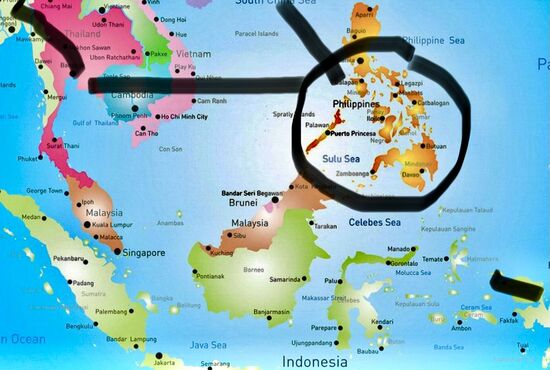 unsere gesamte Route : Frankfurt nach Chennai mit 26 stündigen Stop. Weiter nach Bangkok für 5 Tage, danach nach Manila und auf den Philippinen schließlich für 25 Tage mit Islndhopping etc. und schließlich nach Seoul für 4 Tage und dann zurück nach Frankfurt.