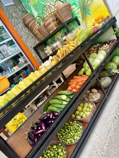 vorbei an wunderschönen Obst/Gemüseständen