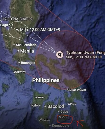 das ist der angekündigte Super-Taifun .Wir befinden uns zum Glück südlicher