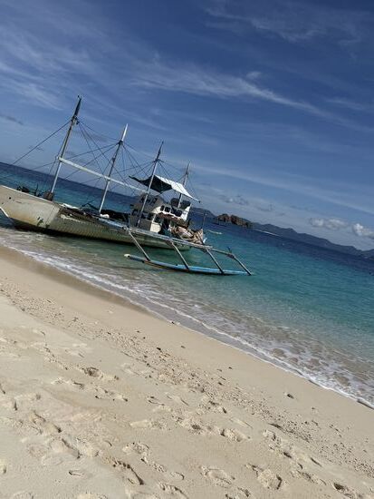 unser kleines Hotelboot bringt uns zurück nach Busuanga Island