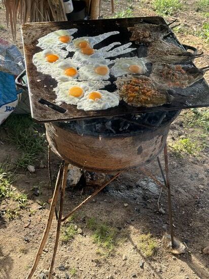 Auberginenomlette mit Spiegelei