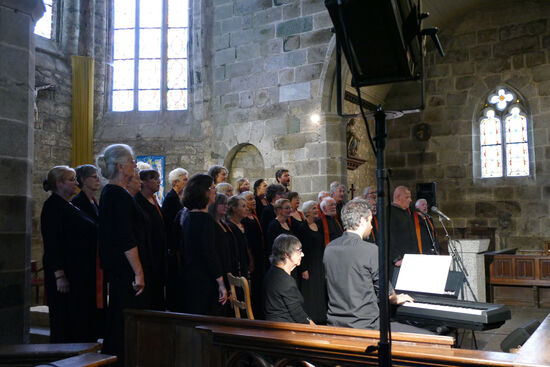 "Canto General" in der Église Saint-Yves, Huelguat
