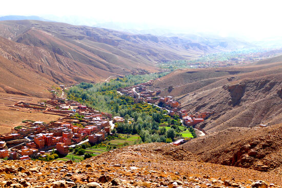 Am Ende der Wanderung der Blick hinunter in die Oase