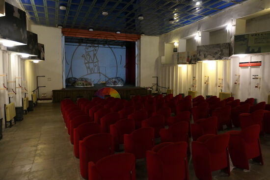 Festsaal tief unten im Berg