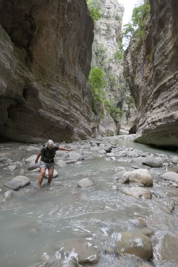 Kneippkur im Lëngarica-Canyon