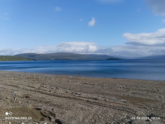 Am Strand von Rossvatnet