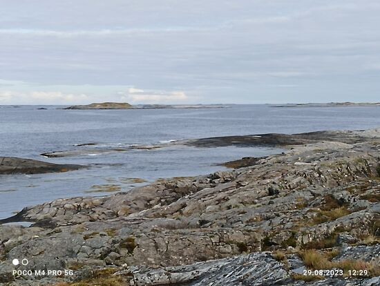 Die Küste von Bud! Hier kann man weite Spaziergänge machen