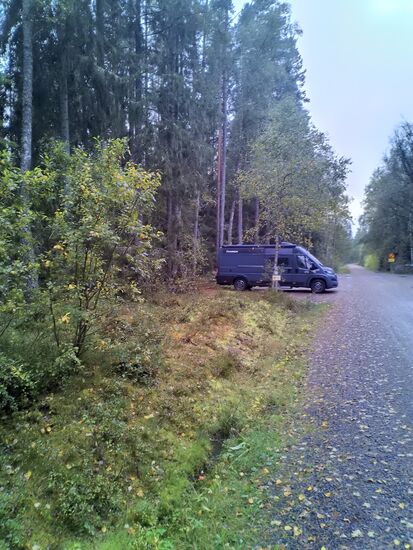 Der Parkplatz im Wald