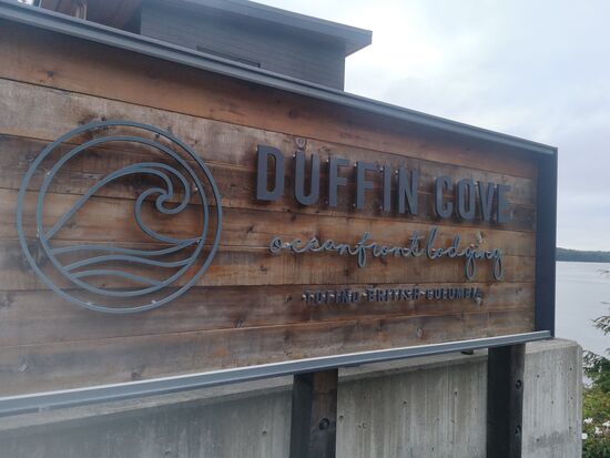 Duffin Cove oceanfront lodging - Tofino British Columbia
