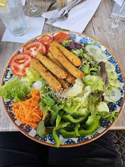 Hervorragender Salatteller im Stechl Keller