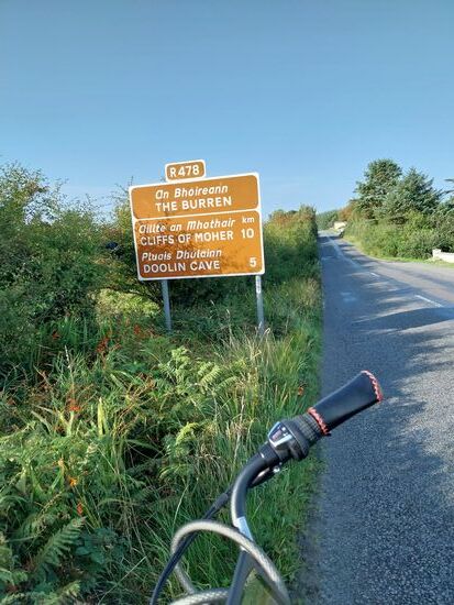 Unterwegs zu den Klippen- stetig bergan