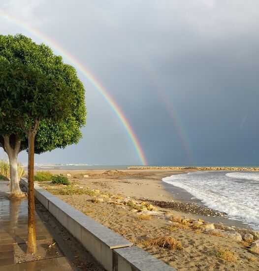 Cambrils- wunderschöne Promenade selbst bei schlechterem Wetter