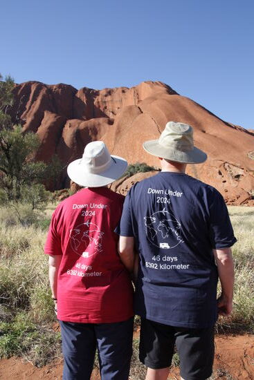 19°C - warm genug, um in unseren "Down Under" - Shirts zu wandern.