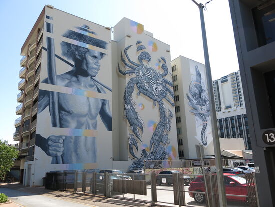 Die Kunst am Bau in Australien fasziniert uns immer wieder.