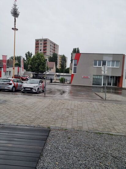 Vom Frühstückstisch, die Hoffnung auf trockenes Fahren wurde gerade durch den Wetterbericht zunichte gemacht, und... es kam weit schlimmer.