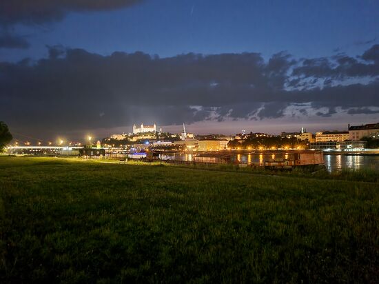Bratislava bei Nacht
