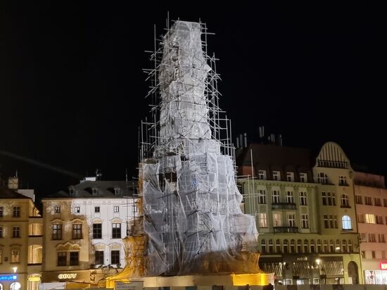 Die Pestsäule, leider wegen Renovierungsarbeiten für die nâchsten 4 Jahre verhüllt