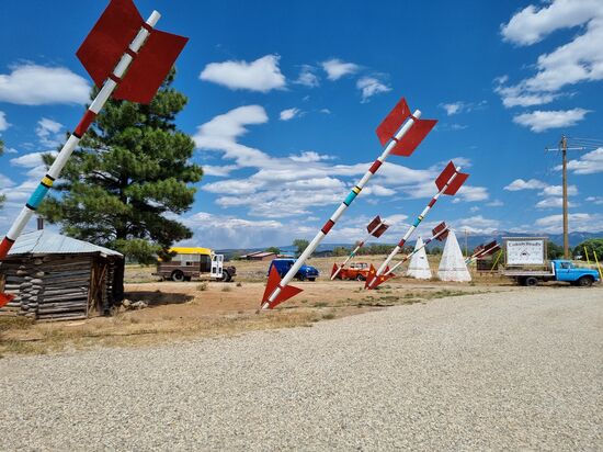 Highway Stop der Ute Indianer, deutlich zu sehen.