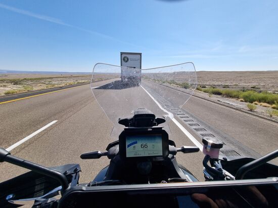 Windschatten fahren.