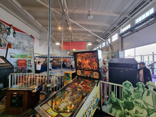 Spielhalle im Hafen, Fischermans Warf.