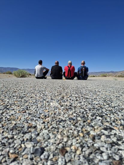 Nach dem Westguard Pass, von uns Highspeed Pass getauft. Unglaubliche Kurvenkombinationen inclusive Achterbahngleichen Höhenunterschieden vor und in den Kurven. Einer der Besten, wenn nicht gar DER Beste Pass, den ich je gefahren bin. Ein absolutes Muß für Biker. Zuerst den Sonora Pass und dann den Westgardpass.