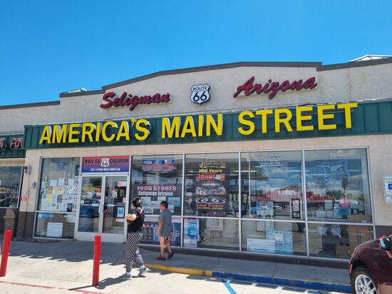 Roadstop in Seligmann