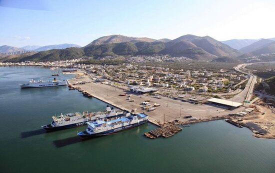 Hafen Igoumenitsa, Griechenland, von hier aus gehts dann auf den Motorrädern RICHTIG los.