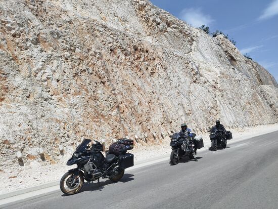 Allein beim Fototermin.