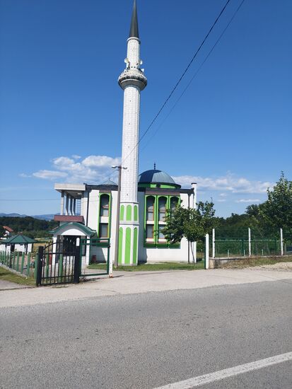 Bosnien ist stark Muslimisch geprägt, das sieht man allein schon an den vielen Moscheen.