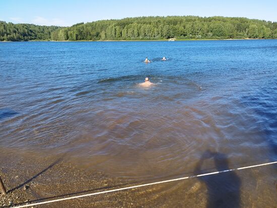 Schwimmen im Bergsee Vlasinsko Jezzero auf 1240 Metern, aber, das Wasser war angenehm warm.