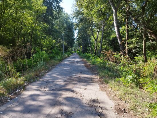 Auch schlechte Straßen sind an der Tagesordnung, einsame sowieso.