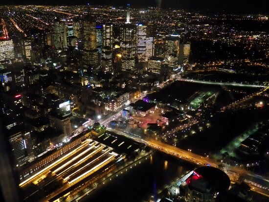 Flinders Street Station und  Yarra River